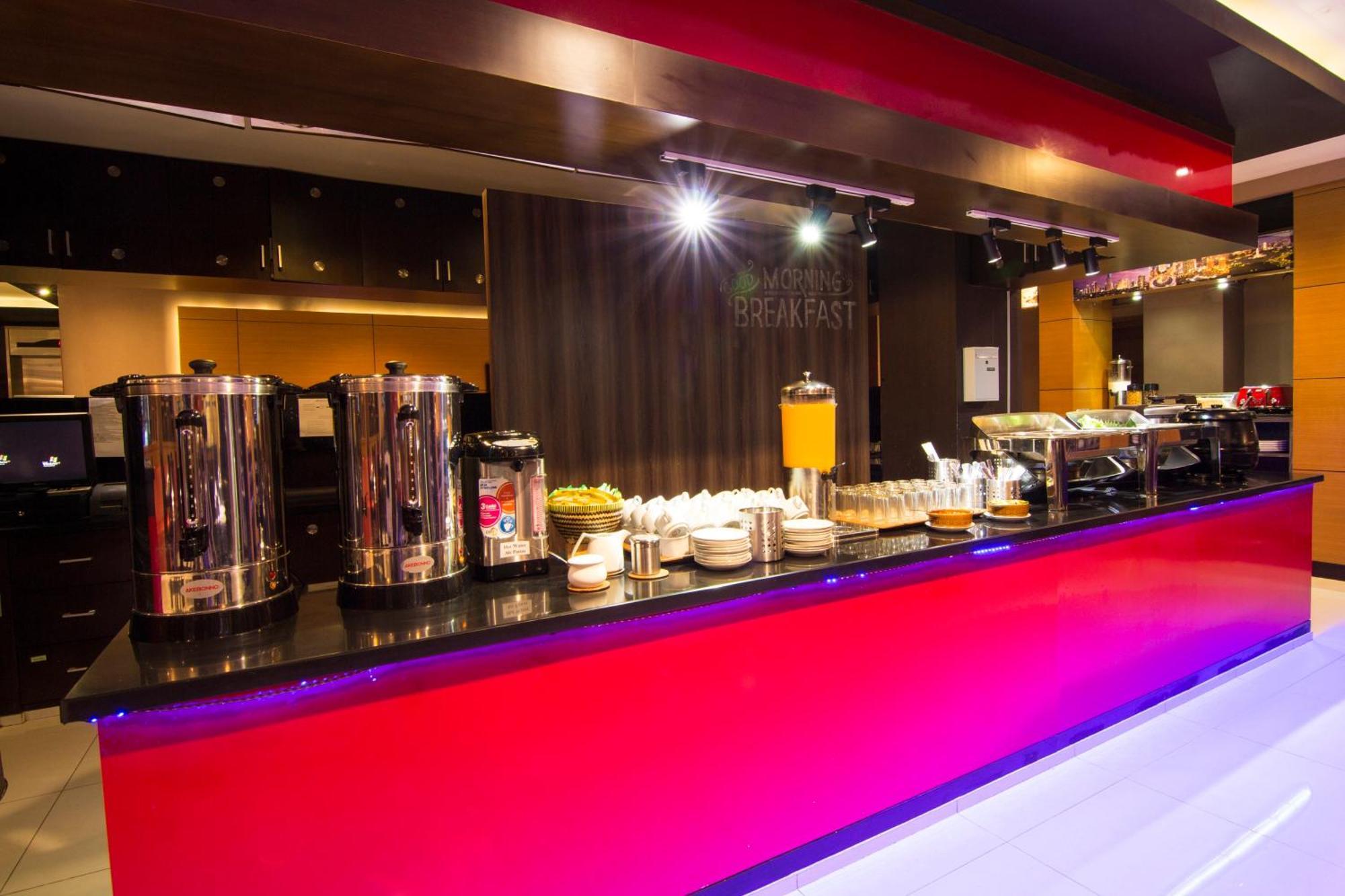 Superior Double Room with Free shuttle to Gambir Railway Station,1221922573:JPEG